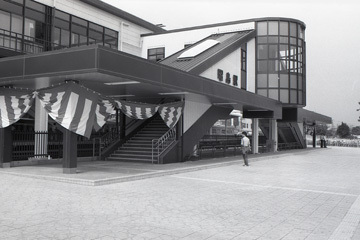 写真：昭島駅