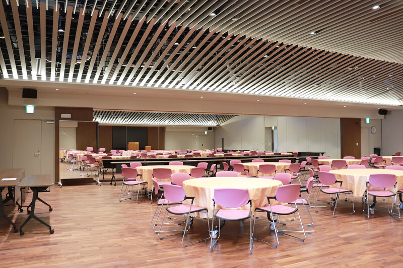 画像：3階会議室をすべてつなげて一部屋にしたようす